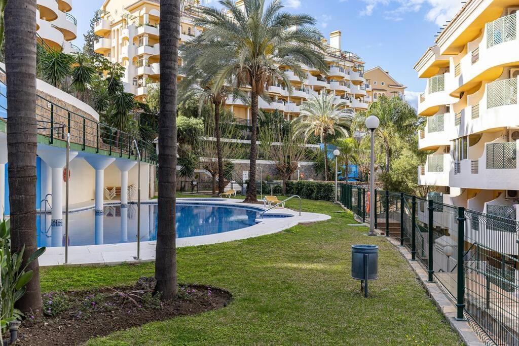 Classy Flat W/ Impressive Views Apartamento Marbella